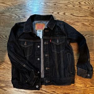 NWOT Levi’s trucker jacket unisex size 7